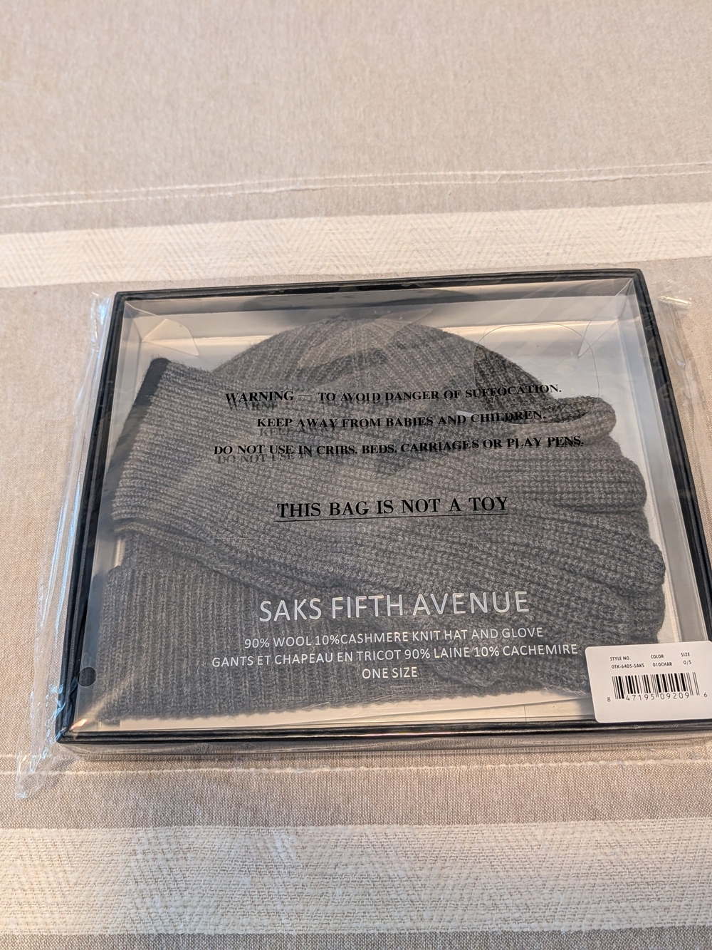 Saks Fifth Avenue Men's Gray Knit Hat and Glove Set
